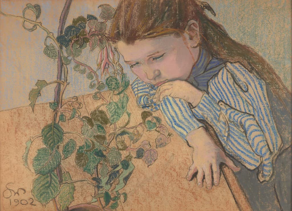 Pastel Stanisław Wyspiańskiego ukazujący młodą dziewczynę opartą o stół. Na stole stoi przed nia kwiat w doniczce.
